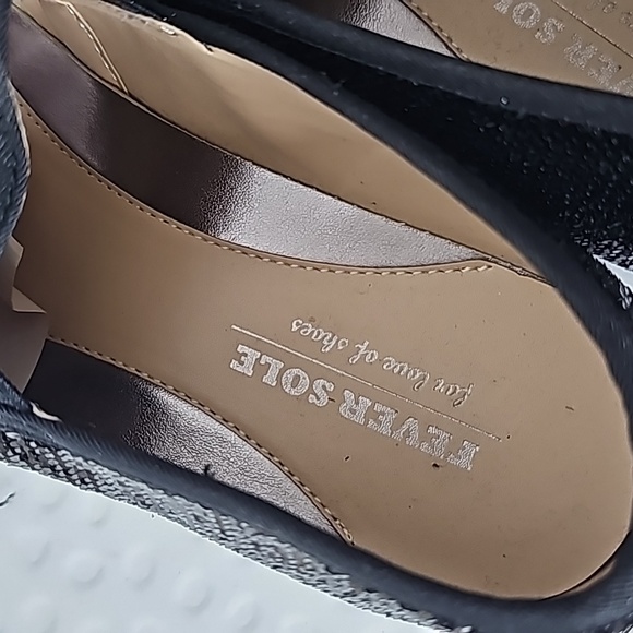 Feversole Women's BlackSequin Slip On SneakerCasual Flat Loafers Size 8 - Picture 4 of 6